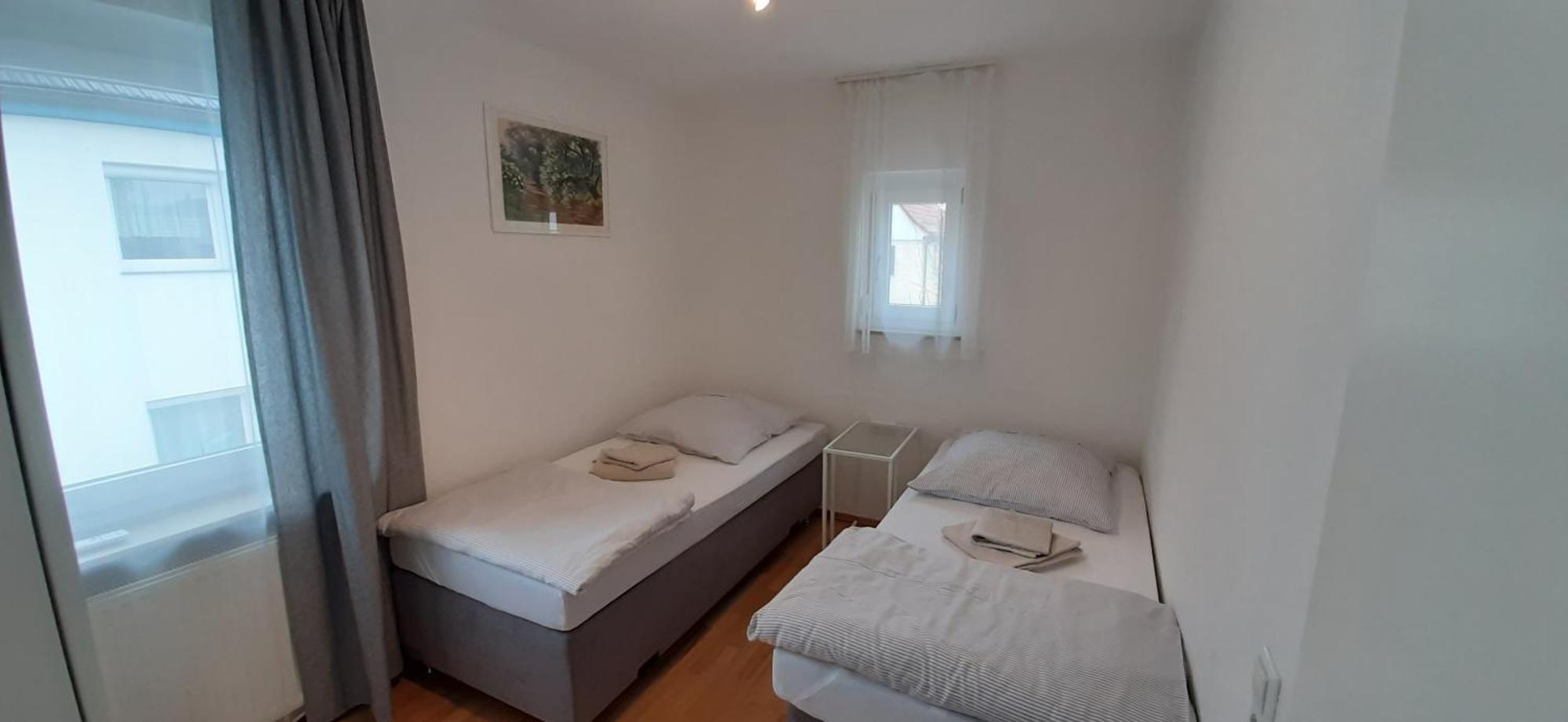 Fewo Reutlingen Heinestrasse Bilik gambar