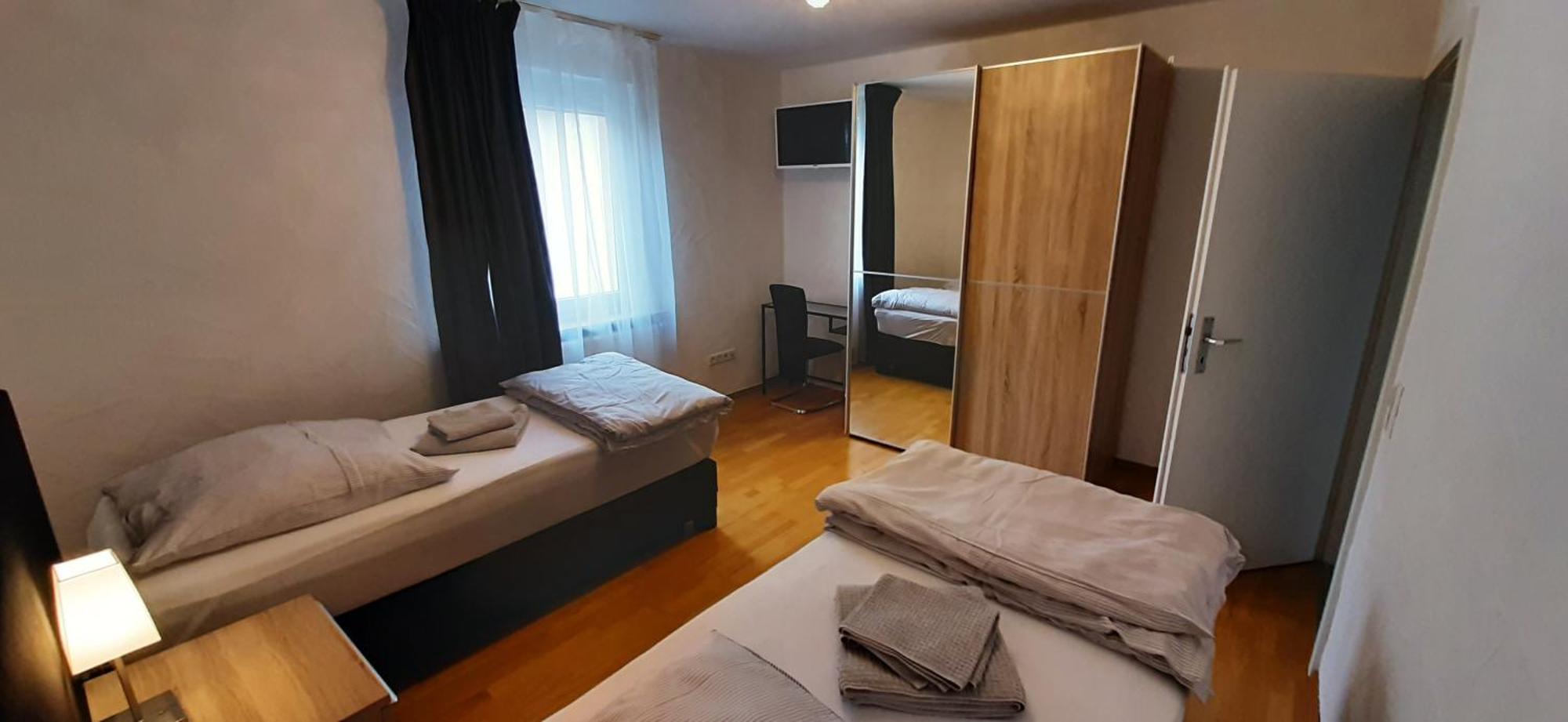 Fewo Reutlingen Heinestrasse Bilik gambar
